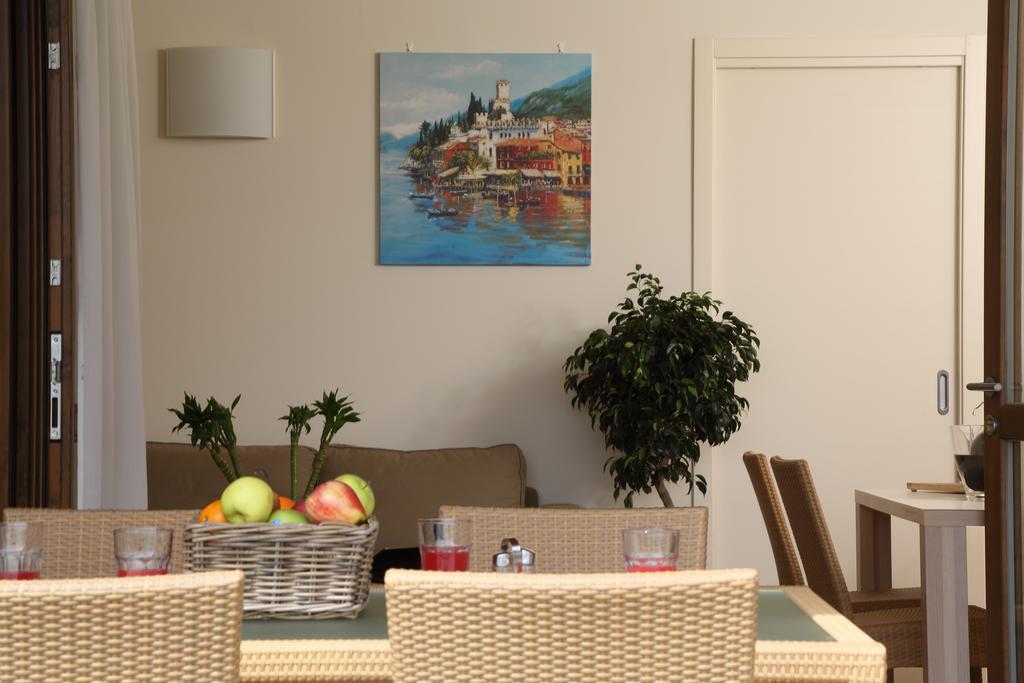 Appartamenti Corte Leonardo Garda  Dış mekan fotoğraf